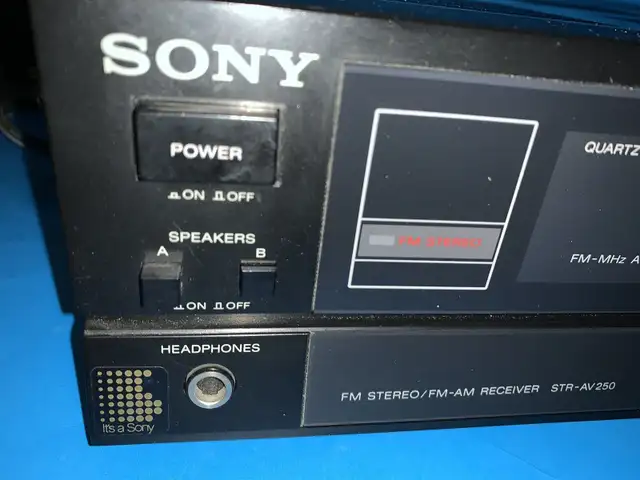 Vintage 90s Sony AV receiver Fm Am Stereo Str-AV250 $109 in Arts & Collectibles in Markham / York Region - Image 5