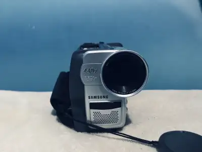 Samsung 440x camera recorder camcorder, View more