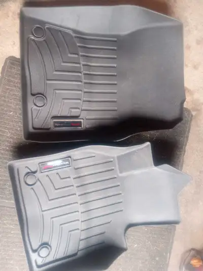 Front mats . About a year old. Great condition.