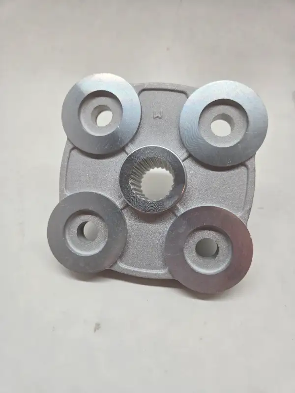 Polaris ATV rear hub in ATV Parts, Trailers & Accessories in Mississauga / Peel Region - Image 3