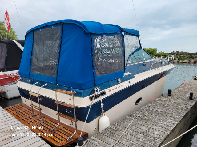 1986 regal commodore 277xl  in Powerboats & Motorboats in Leamington - Image 2