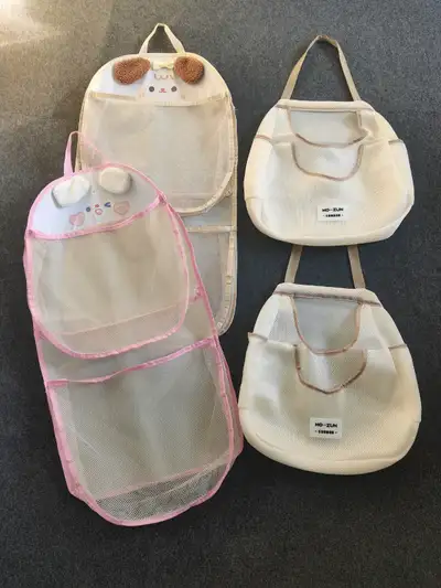 Storage hanging bags - 4 together for 5 CAD - very new, View more