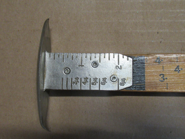 Règle à bois Conway-Cleveland est utilisée pour mesurer le bois dans Outils à main  à Ville de Québec - Image 3