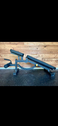 Commercial Grade Workout Bench 680lbs CAPACITY 