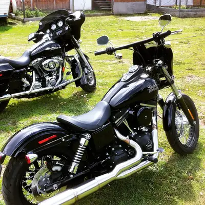 2014 Harley Davidson: Dyna Street Bob $15,000 Original Engine: Only 1500Km!! **SELLING BIKE AS IS**...
