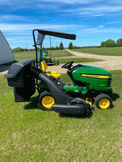 2008 John Deere X 360 with power flow bagger. 48" deck and 22hp kawasaki engine has 433 hrs on it. I...