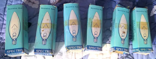 ►Vintage SPECTRO 130V Decorative Candelabra base Torpedo Bulbs◄