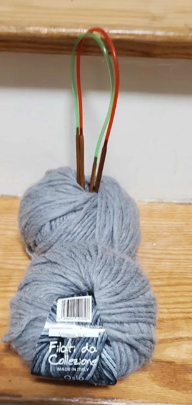 Wolle and Alpaka 2 yarns made in Italy plus knitting 62863267772546121