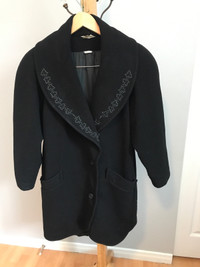 Manteau d’hiver en laine noir