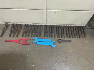 Gray Canada leverage spud wrenches available, View more