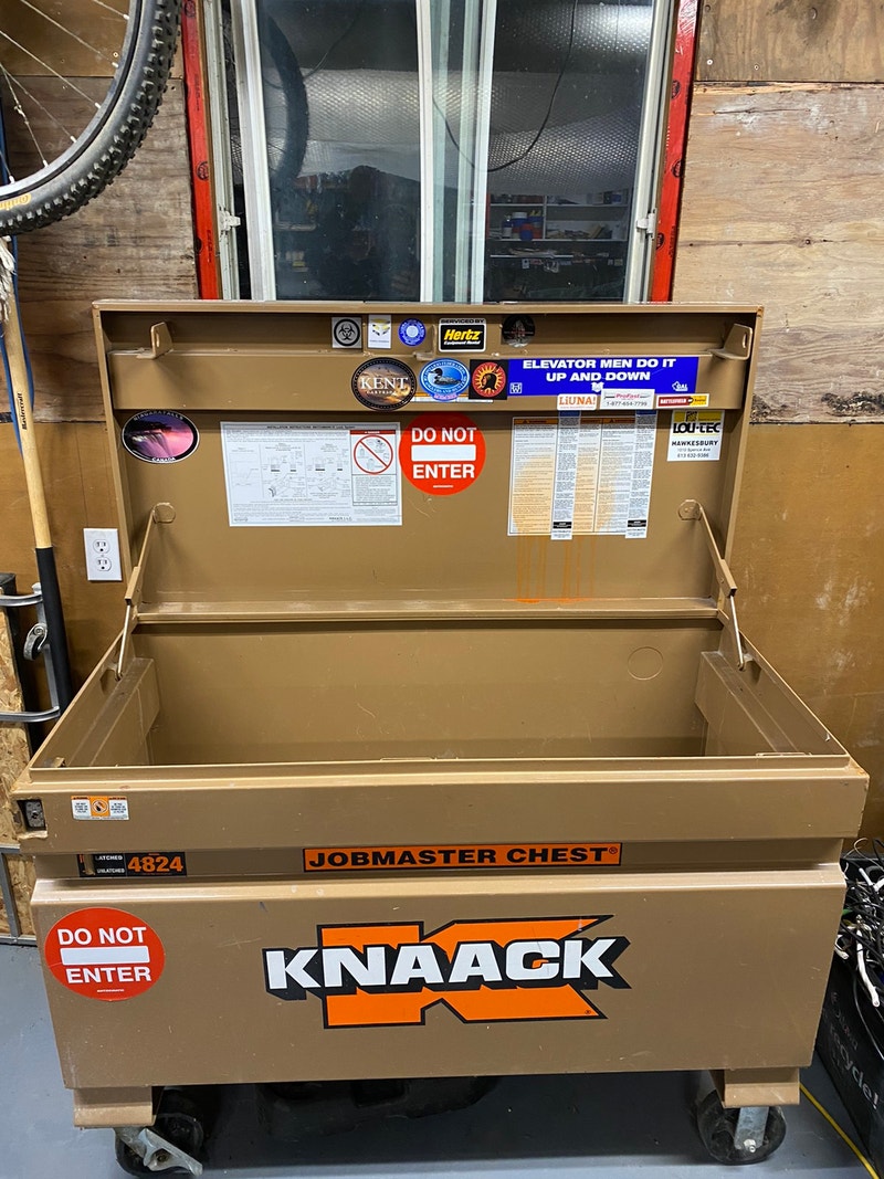 KNAACK MODEL 4824 JOBMASTER™ CHEST, 16 CU FT Tool Storage & Benches