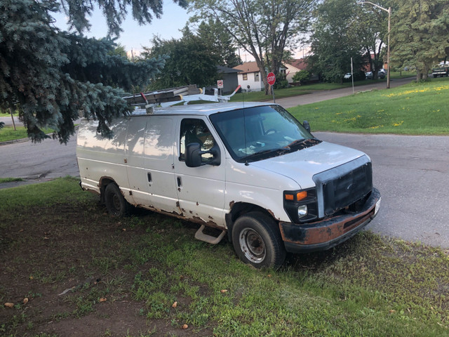 2012 Ford E250 in Cars & Trucks in Thunder Bay - Image 2