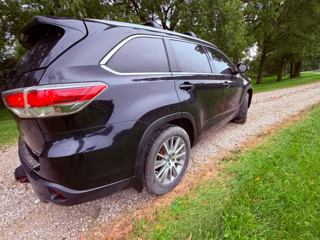 2016 Toyota Highlander XLE560187775470151681