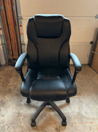 DESK CHAIR