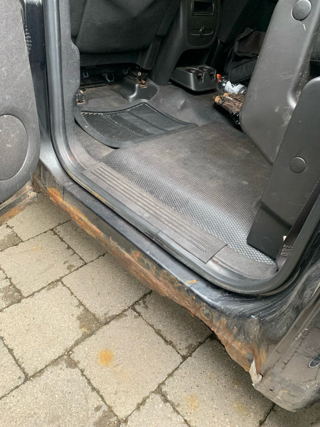 2010 Silverado 5.3 4x4 LT for Sale in Cars & Trucks in London - Image 4