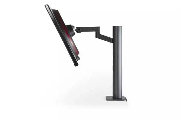 LG 27GN880-B 27" 165mhz 1440p IPS Monitor in Monitors in London - Image 4