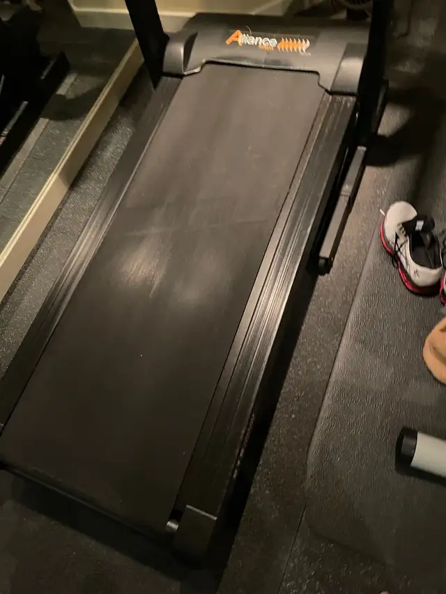 Treadmill  in Exercise Equipment in Edmonton - Image 5