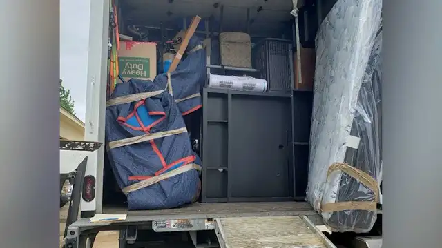 Moving service64551239238018120