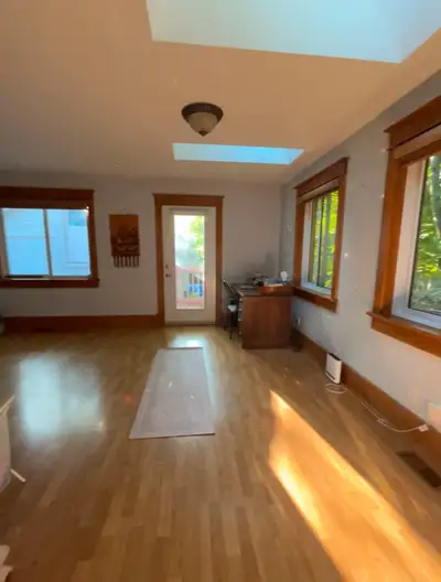 Summer sublet (July - August)