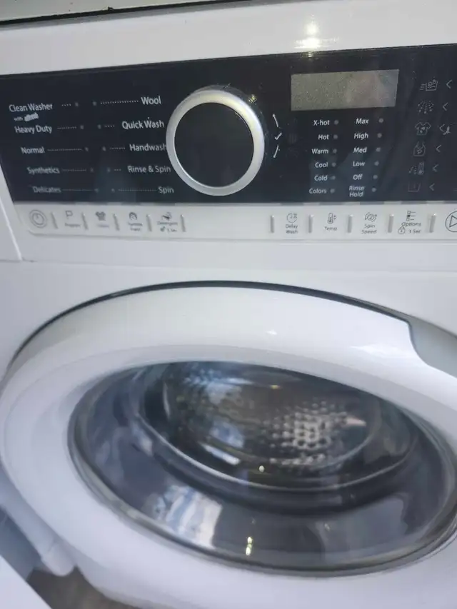 Whirlpool 24"Condo Size Compact Washer Ventless Dryer  in Washers & Dryers in City of Toronto - Image 6
