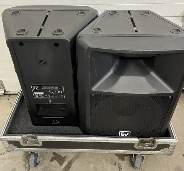 Pair EV Sx300E 12” two way 300 watt speakers Good condition in Pro Audio & Recording Equipment in London - Image 8