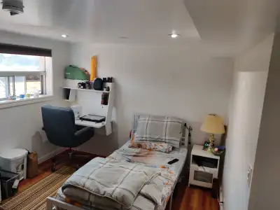 AUGUST 1ST ROOM FOR RENT AVAILABLE AT EGLINTON AND DUFFERIN