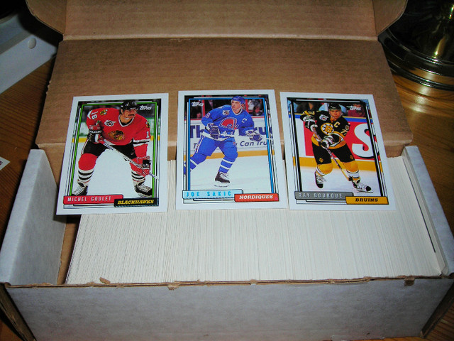 529 cartes hockey Topps 1992-93 série complète dans Art et objets de collection  à Ville de Québec - Image 2