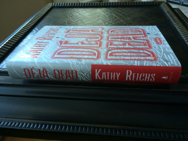 " Deja Dead " by Kathy Reichs - 1st Edition Hardcover - mint -$5 in Fiction in City of Halifax - Image 3
