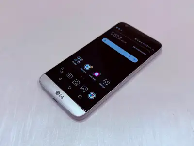 LG G5 32GB Slv - UNLOCKED - READY TO GO!, View more