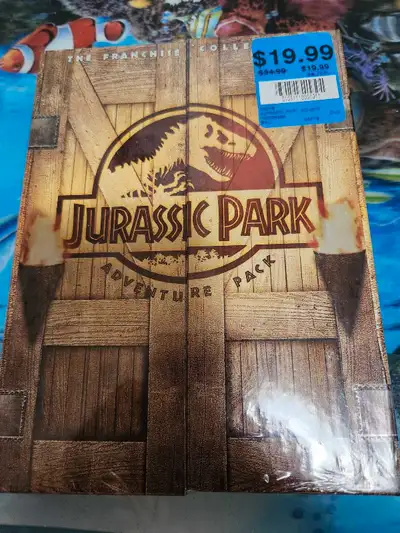 Unleash the thrills of a prehistoric adventure with this brand new, factory-sealed Jurassic Park Adv...