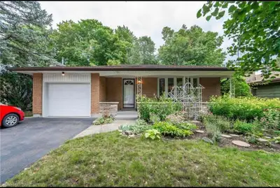 3 Bedroom | 1 Bath House — Family | Students | Females | Couples - Available from 1st June 2026 Best...
