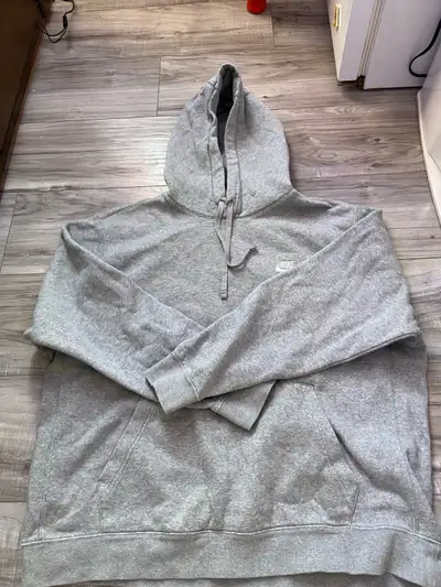 Nike sweater , View more