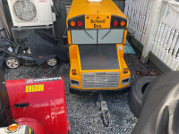 Small trailer/School Bus