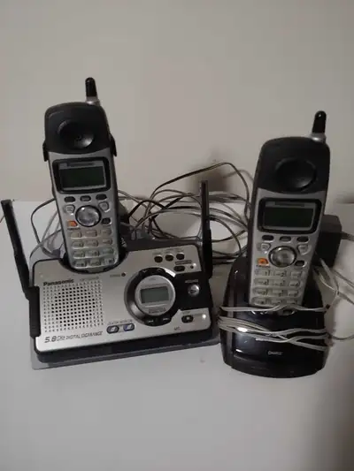 Panasonic KX-TG5439S -Cordless Digital 5.8GHz Phone Ans. machine, View more