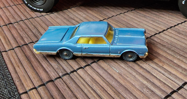 Vintage Husky Oldsmobile Starfire Coupe. 1/64th scale.  in Toys & Games in London - Image 2