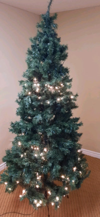 7ft artificial christmas tree(half lights are working)