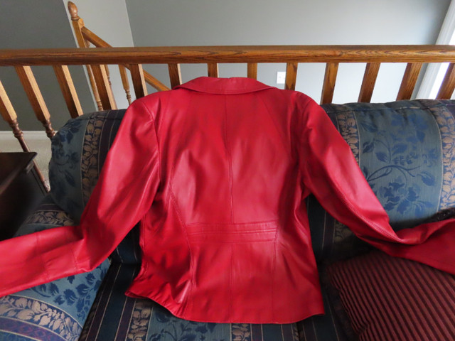 Red Leather Blazer in Women's - Tops & Outerwear in Saskatoon - Image 2