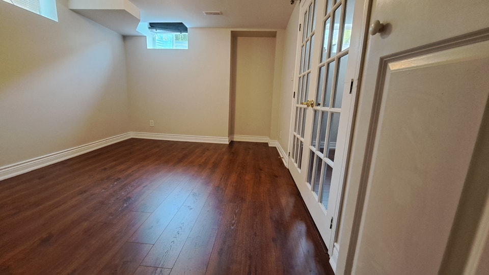 2 Bedroom Basement Apartment for Rent in Oakville 5