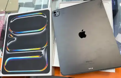 I PAD PRO 13 INCH M4 WIFI + CELLULAR 256 GB, View more
