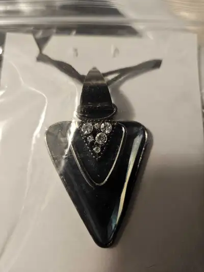 Collier à Pendentif, View more