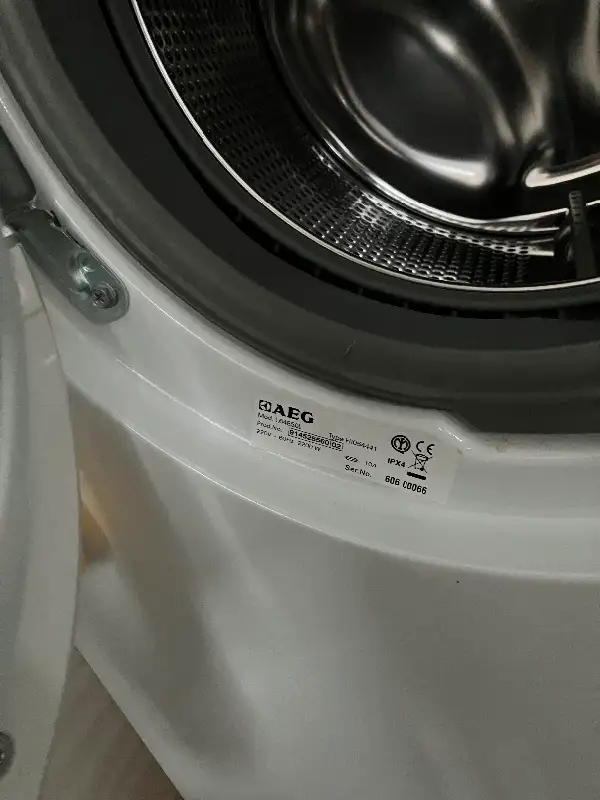 AEG washing machine in Washers & Dryers in Owen Sound - Image 4
