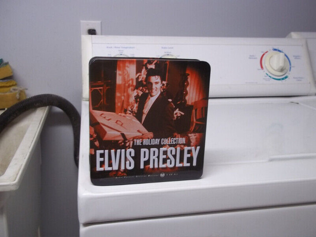 ELVIS PRESLEY - CD CASE in Arts & Collectibles in Oshawa / Durham Region