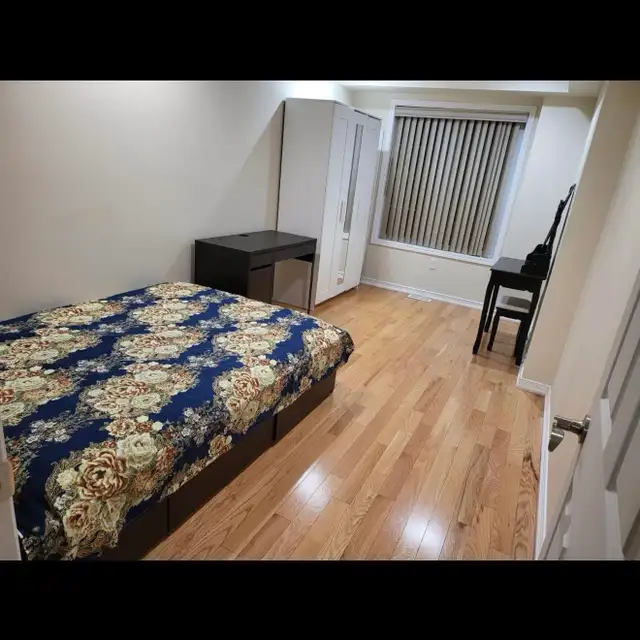 Furnished Private room for rent with separate washroom in Room Rentals & Roommates in City of Toronto - Image 4