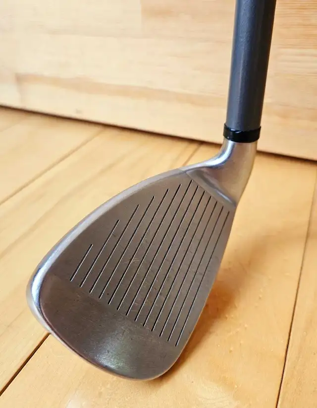 Wilson Fat Shaft 9 Iron RH – Hyper Carbon 535 Stiff Shaft in Golf in Ottawa - Image 7