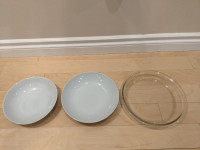 3 Ceramic dishes and glass bowl in excellent condition