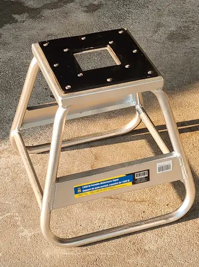 Stand for dirt bikes / motocross etc., 1000lb capacity. Only used once or twice - in practically bra...