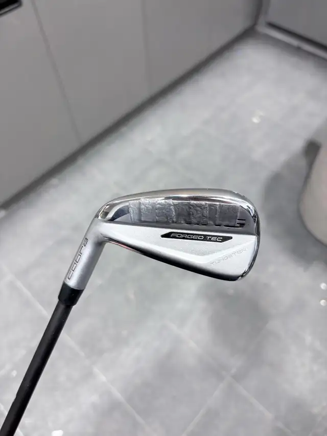 LH Cobra 3 iron in Golf in Ottawa - Image 3
