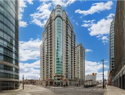 Room for Rent - 234 Rideau St -1 BR in 2B2B (May 1–Aug 31), $950/month. - High floor, great view, fu...