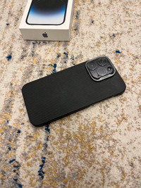 Benks ArmorAir Kevlar Carbon Fiber iPhone 14 Pro Max Case