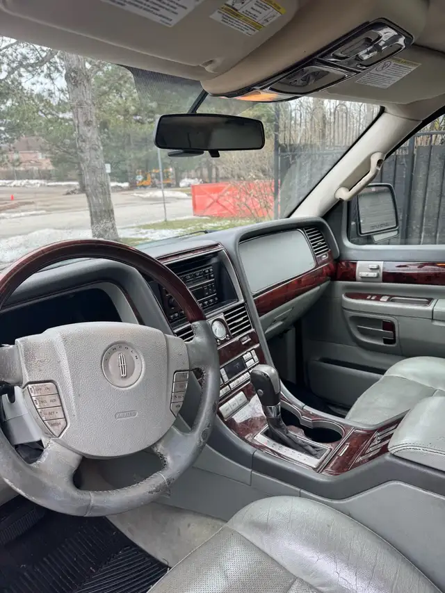 2003 Lincoln Aviator in Cars & Trucks in City of Toronto - Image 6